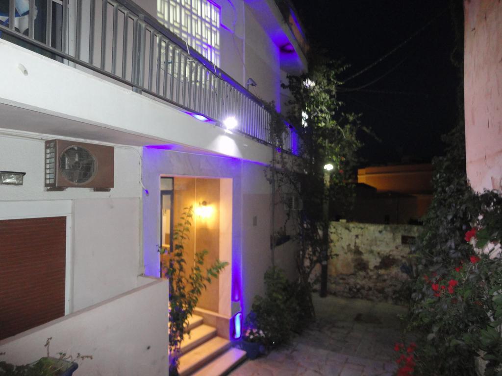 Apergis Rooms Hermópolis Exterior foto
